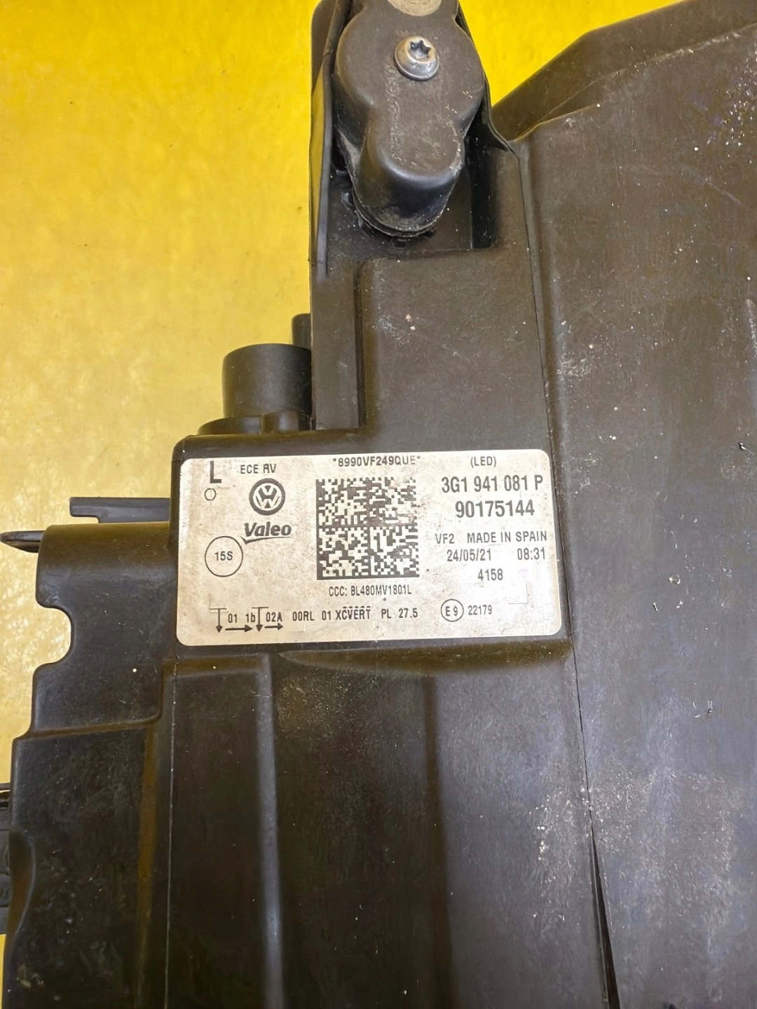 light left VW Passat B8 Full Led 3G1941081P