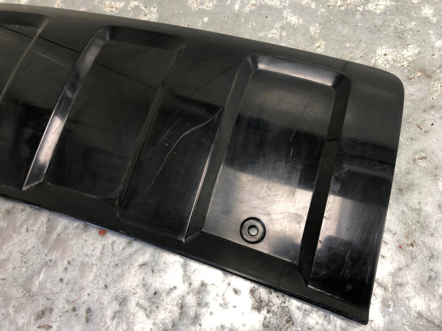 moulding diffuser of a bumper rear part AUDI Q7 4L 4L0807819H