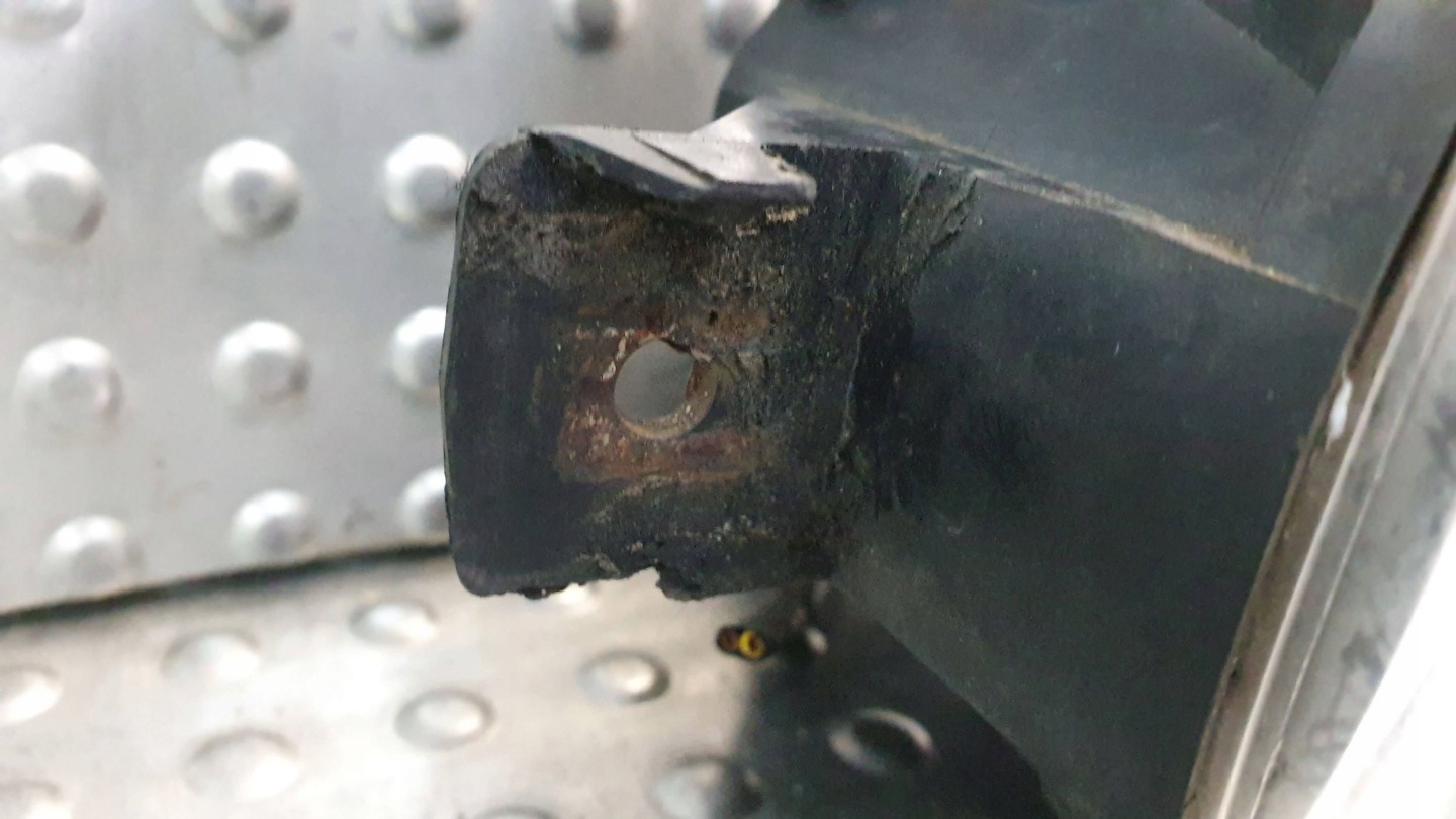 Nebelscheinwerfer links BMW 1 X5 E70 E87 04- 6924655
