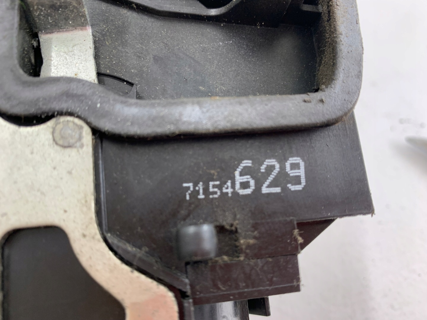 BMW E60 E61 Schloß Tür links heck 7154629
