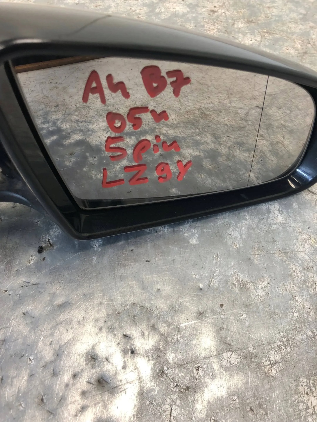 mirror right 5 PIN AUDI A4 B7 LZ9Y