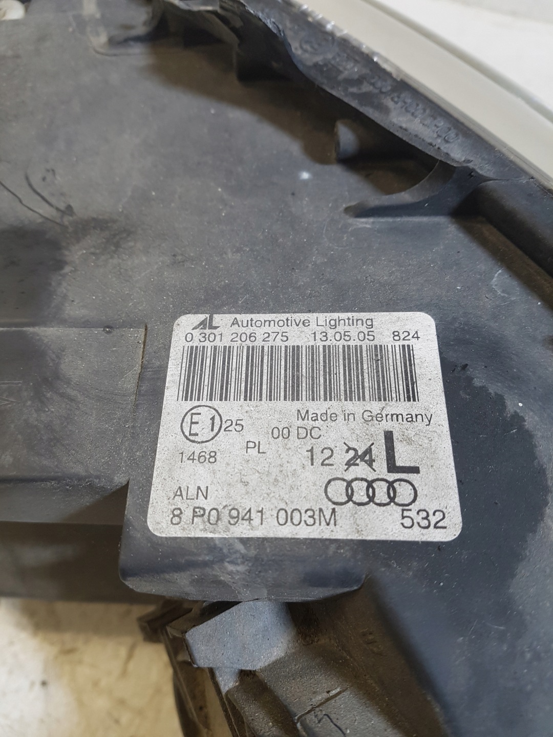 light left front xenon AUDI A3 8P 8P0941003M 0301206275 for czesci