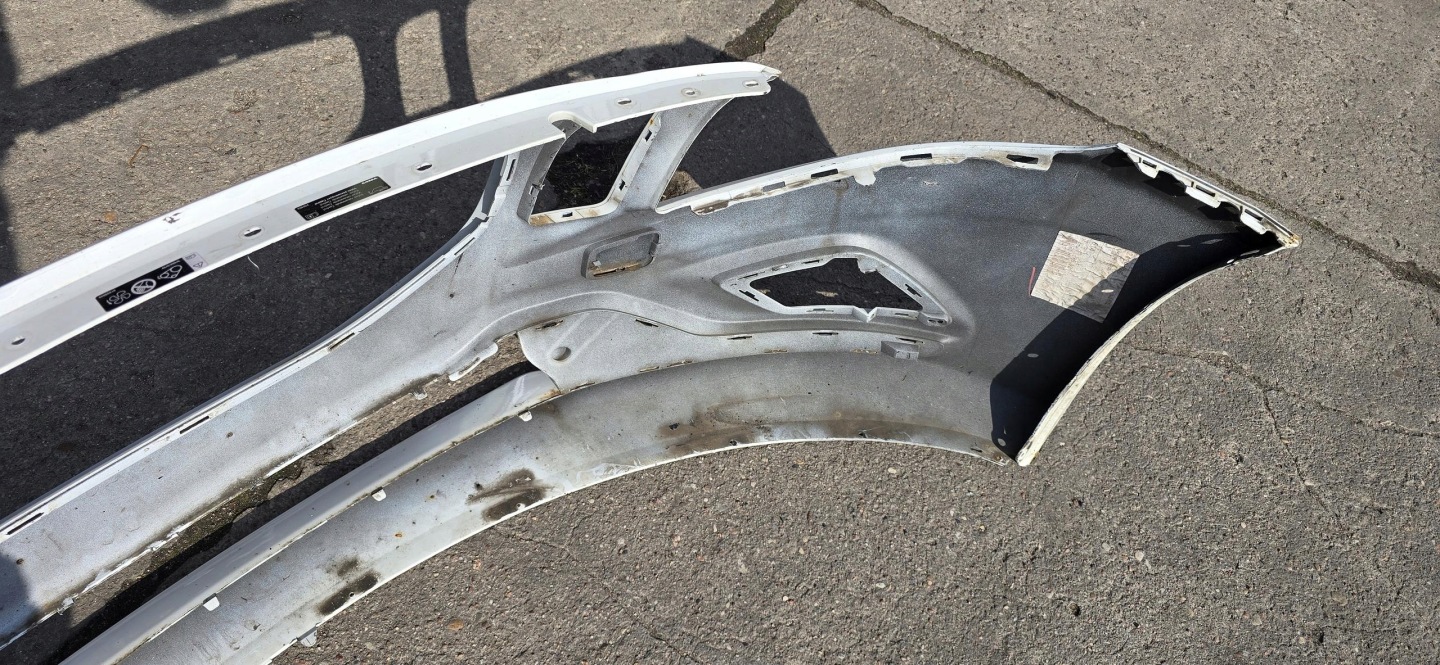 front bumper front VOLVO S60 II V60 and R-design 31290975 before LIFT