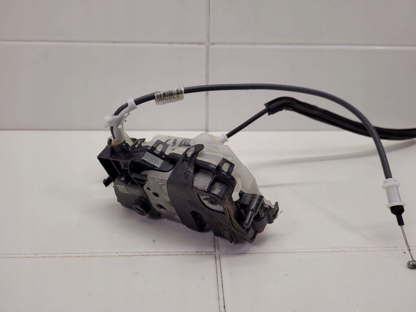 lock door rear part left side Citroen C3 Aircross 2019 16943716