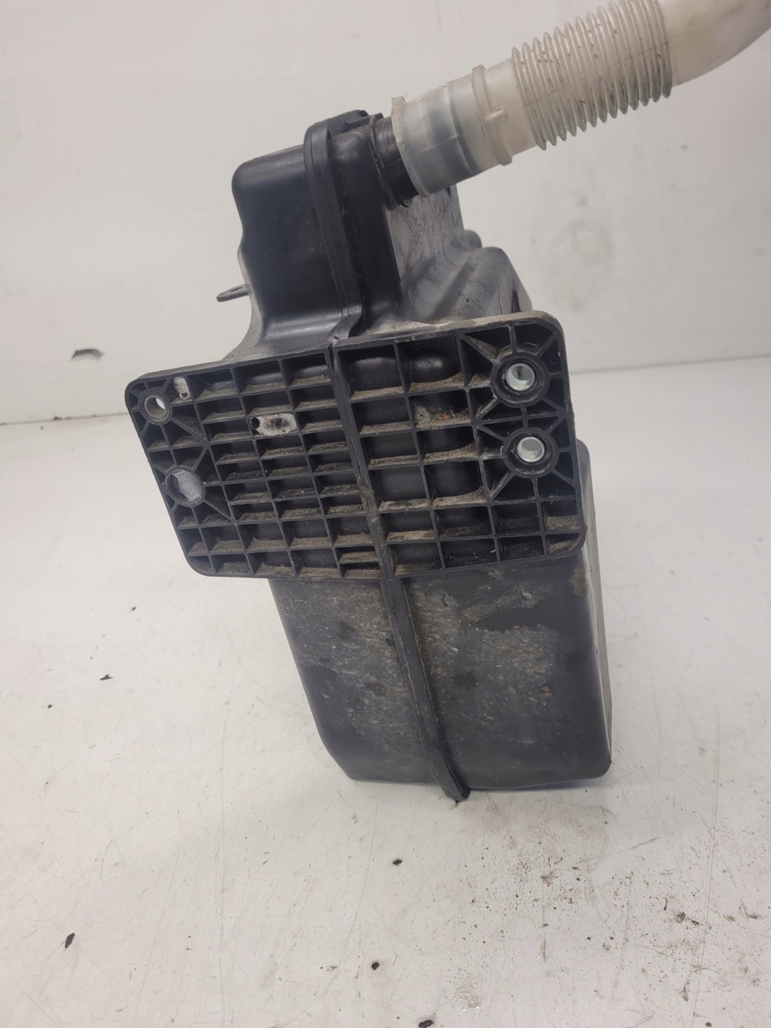 spremnik mlaznice ispod XENON AUDI VW 1K0955453S