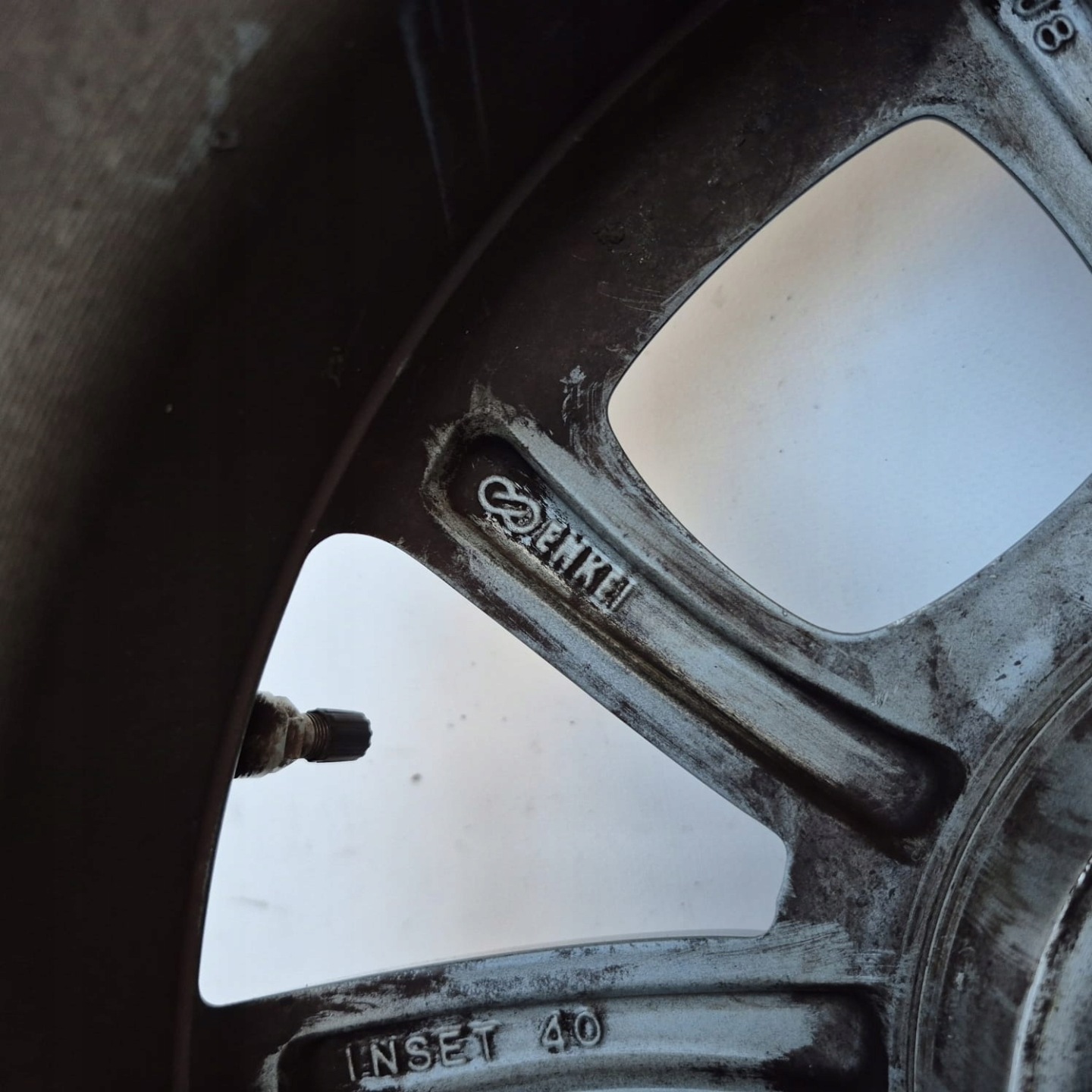 SUZUKI 62R6-650 5JX16 16" disk hliníkový