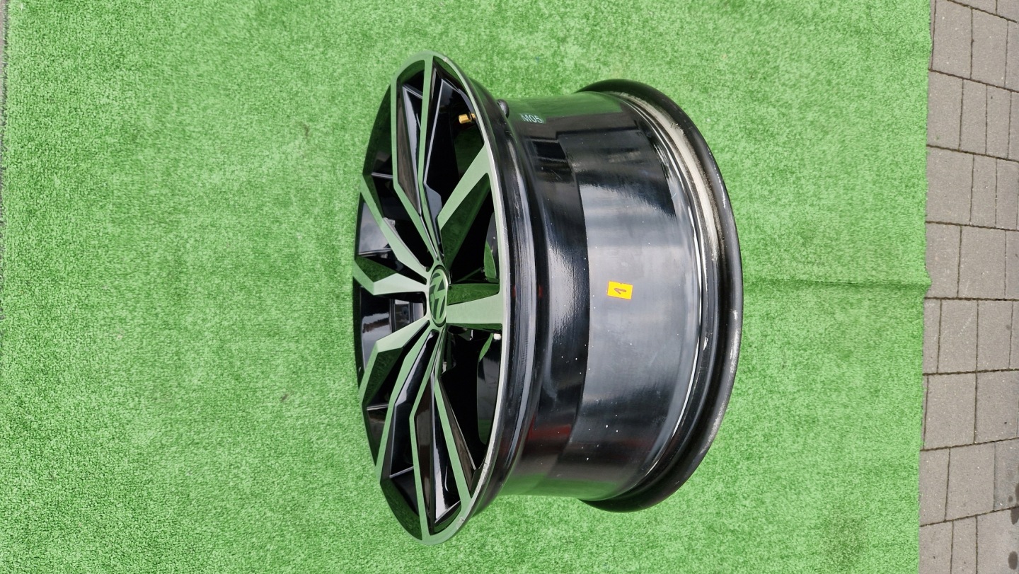 disk VW SCIROCCO PASSAT 18x8J ET41 1K8601025M RONAL