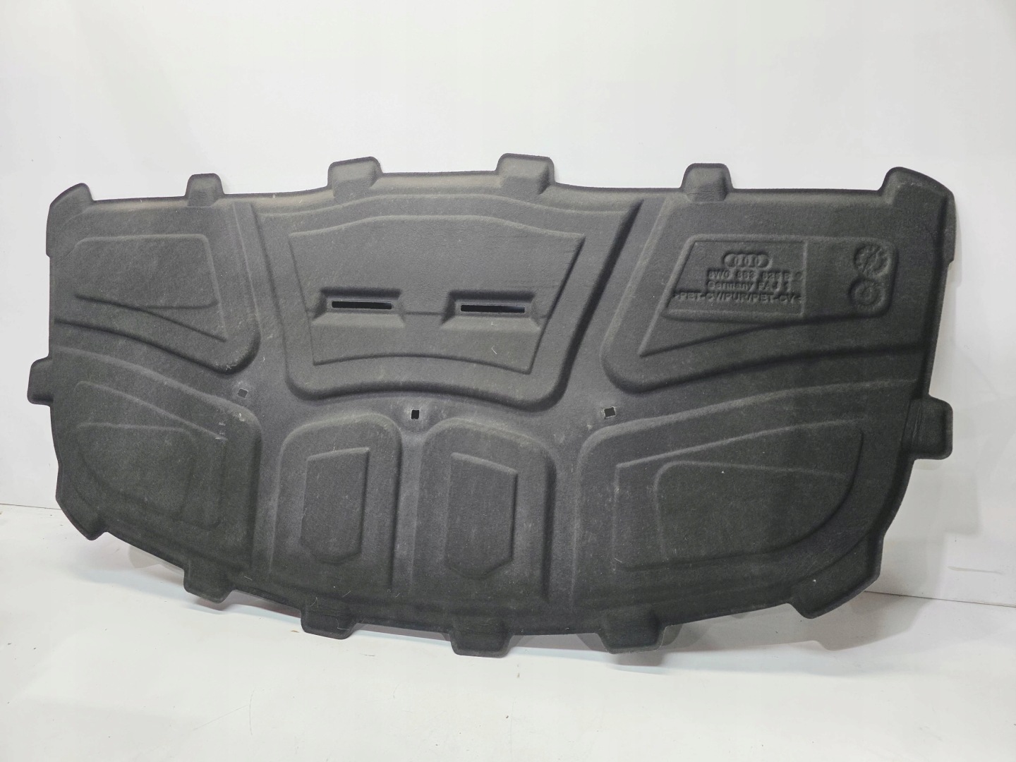 Insonorisation du capot AUDI A4 B9 8W0863825B