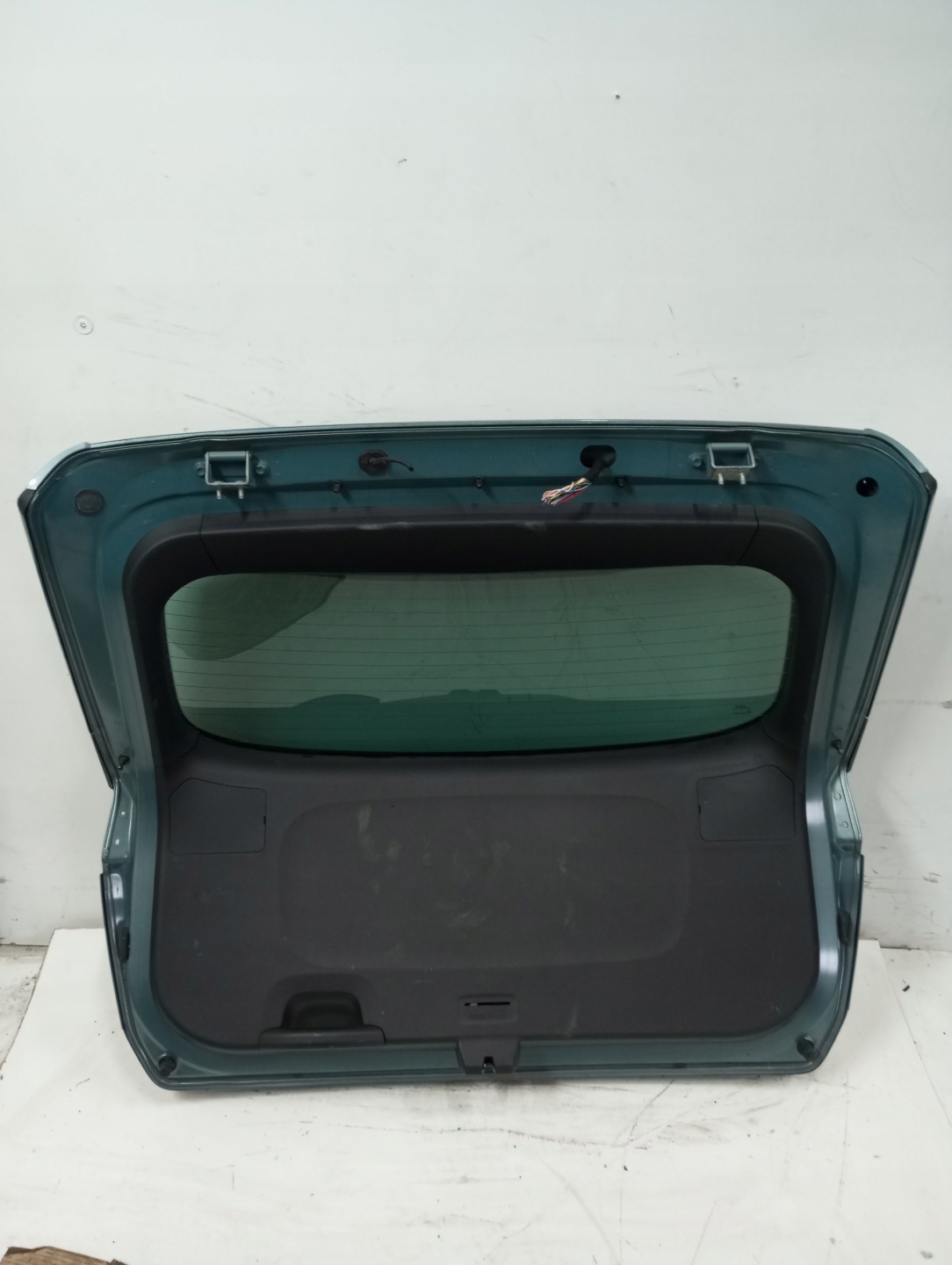 boot doors Kia Sportage V 23R