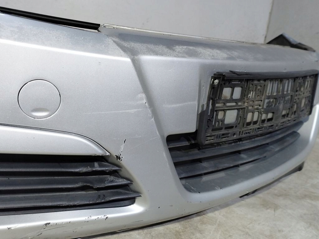 Opel Astra III H 3 bumper front front Z157