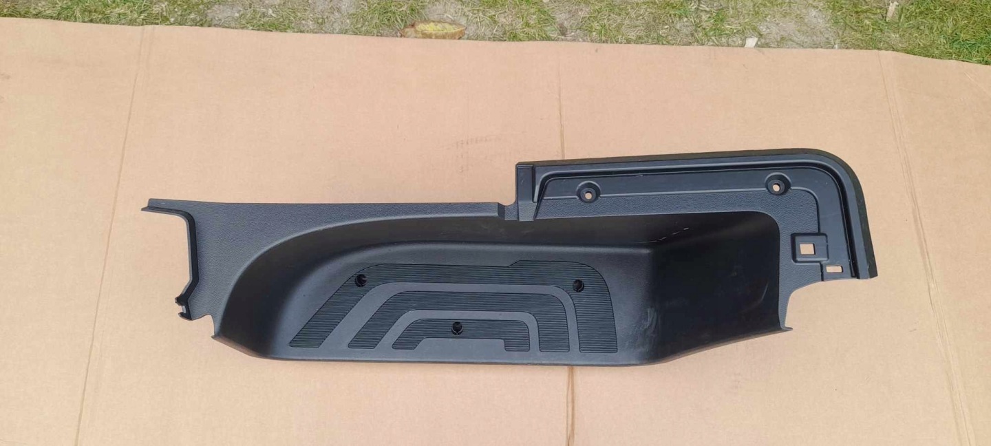 STOPIEN right front MERCEDES SPRINTER 907 910 A9106860200