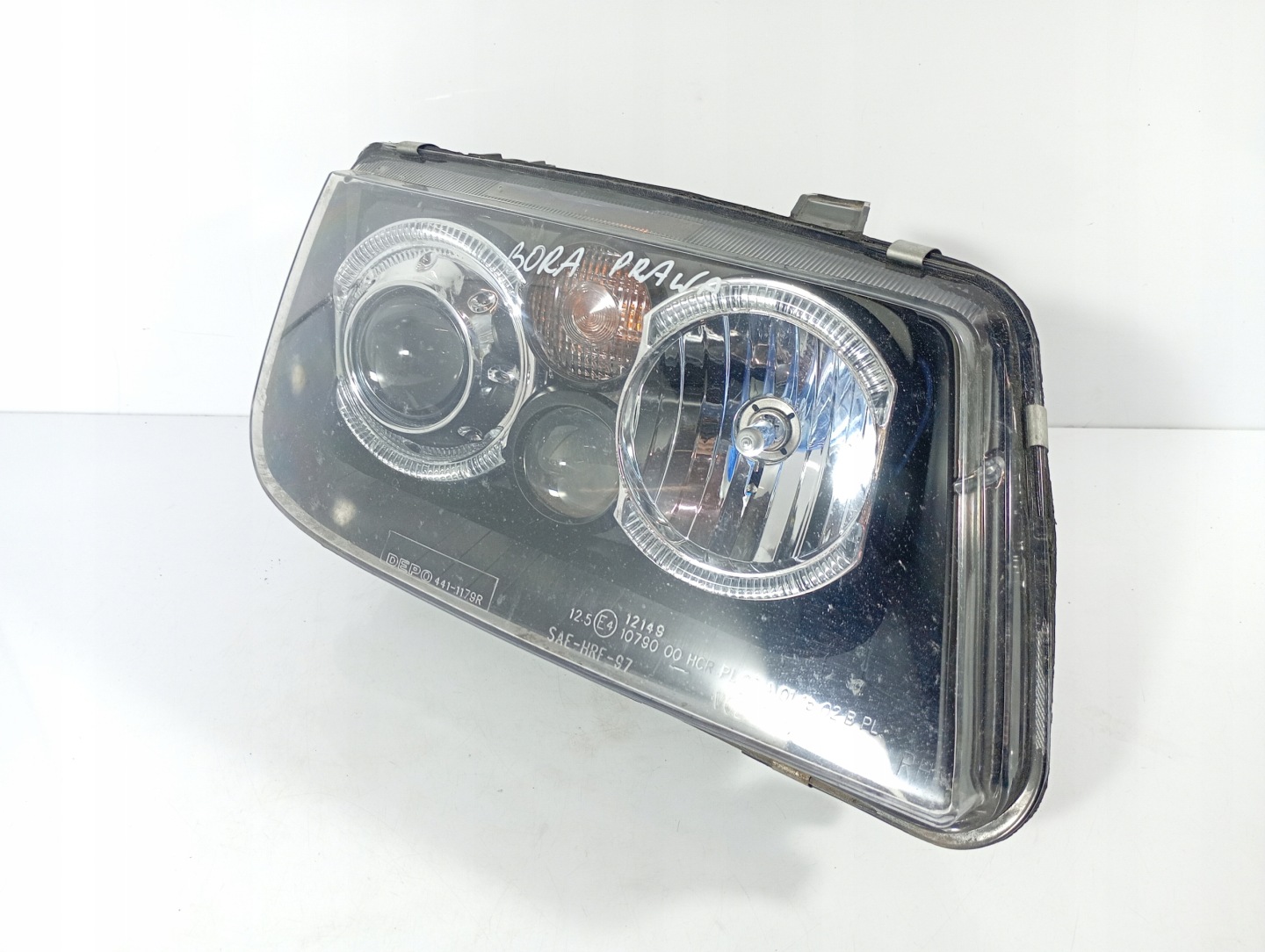 VW BORA 99-05 REFLEKTOR right light right front front OE 4411179R