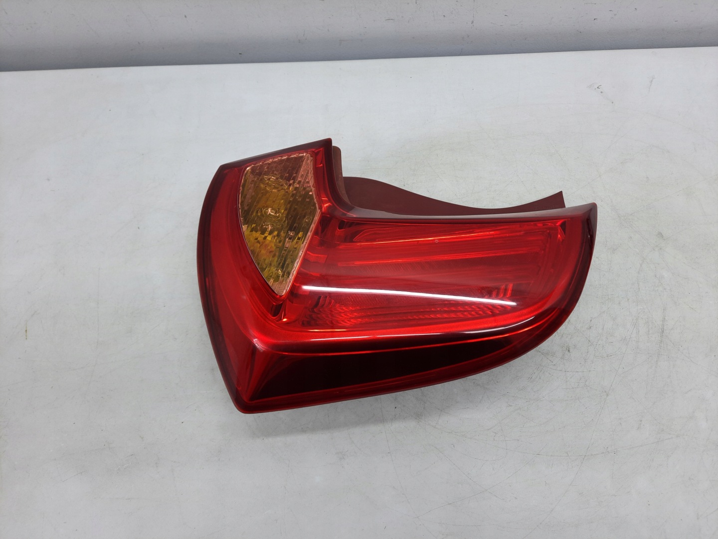 KIA PICANTO 2 II 11- light left rear part original EUROPA