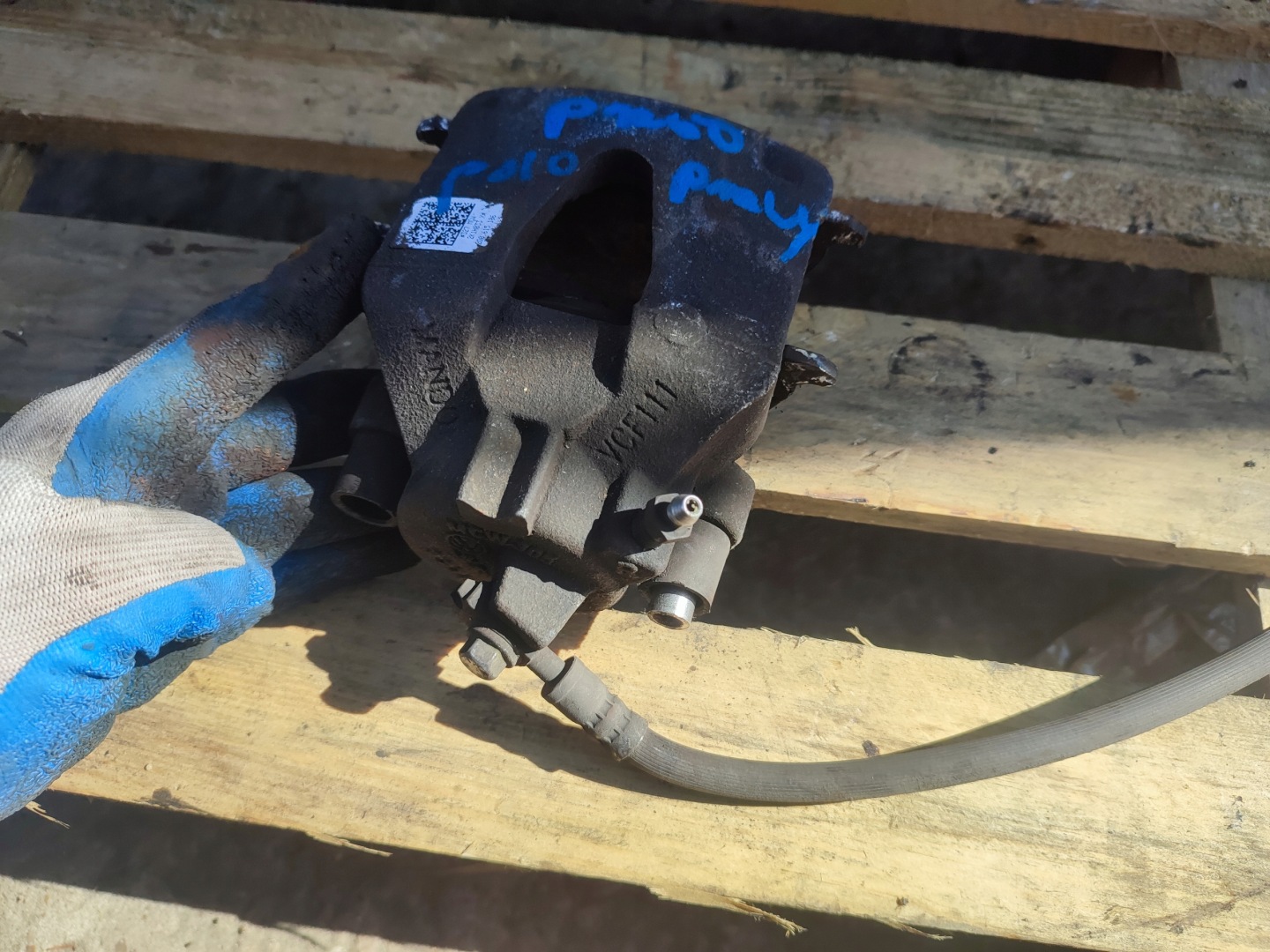 caliper brake right front VOLKSWAGEN SEAT SKDOA 2Q0615106