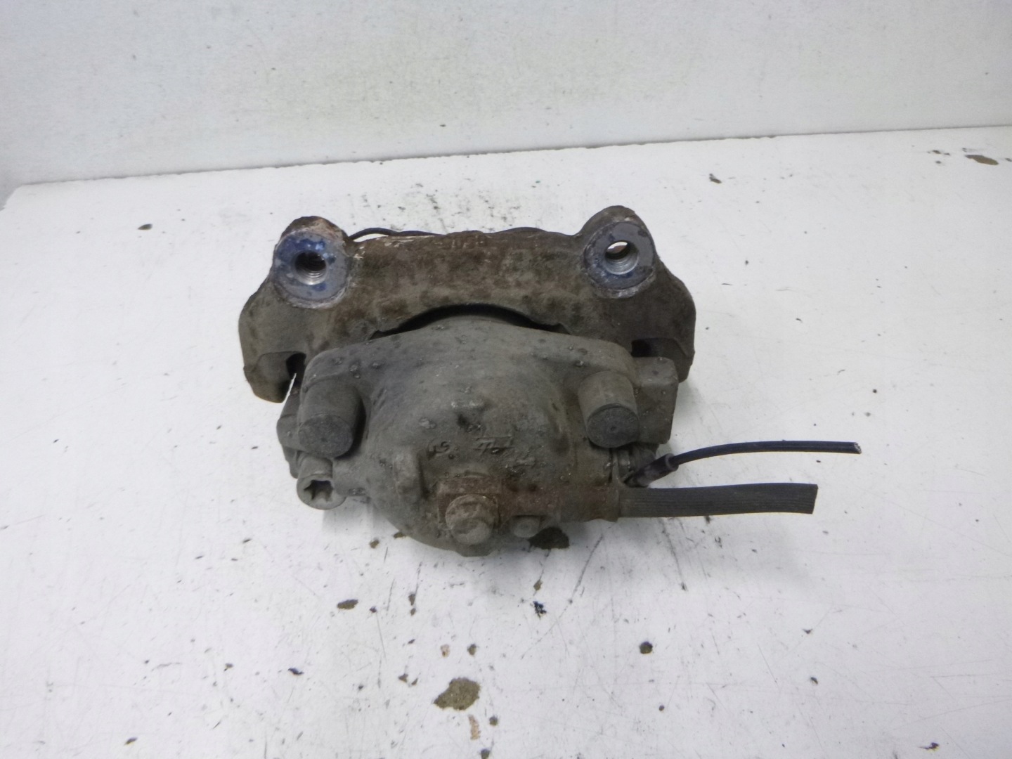 caliper brake front Opel Signum 2.2 03r.