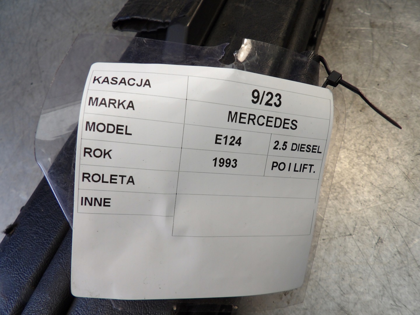 blinds boot Mercedes E124 1248680020