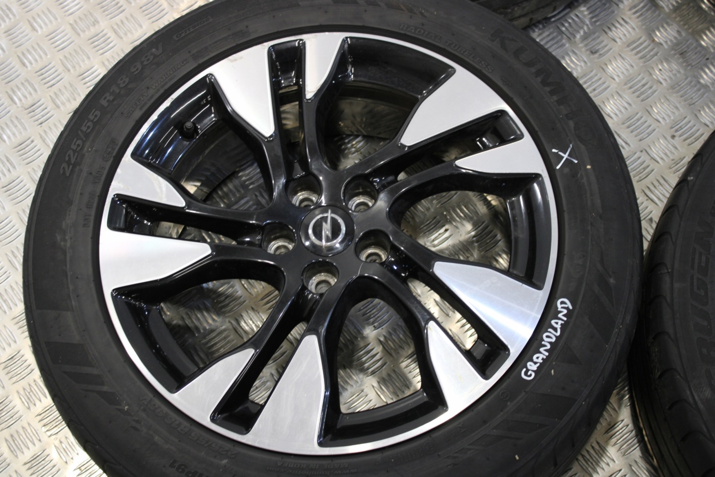 wheels discs disc R18 OPEL GRANDLAND X