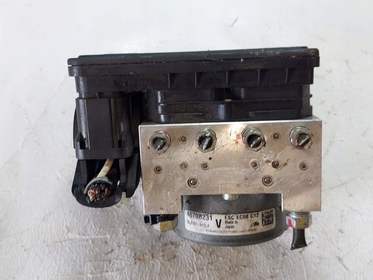 Pompa ABS MITSUBISHI OUTLANDER III 4670B231