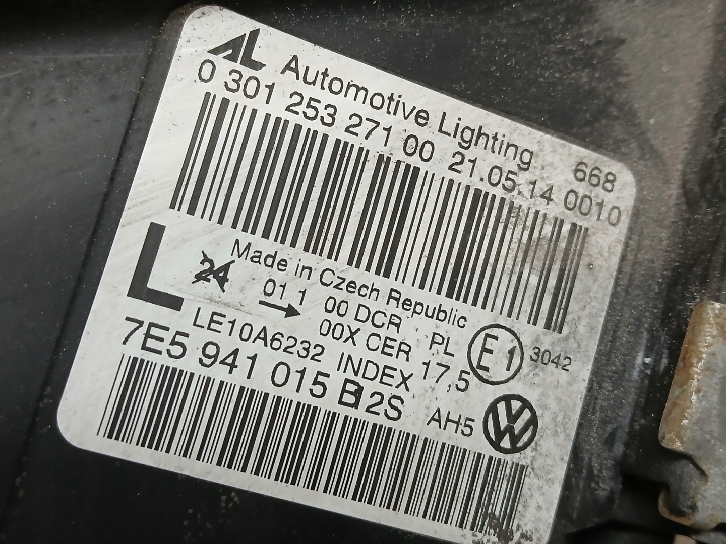 light front left VW T5 LIFT 10- XENON LED 7E5941015B