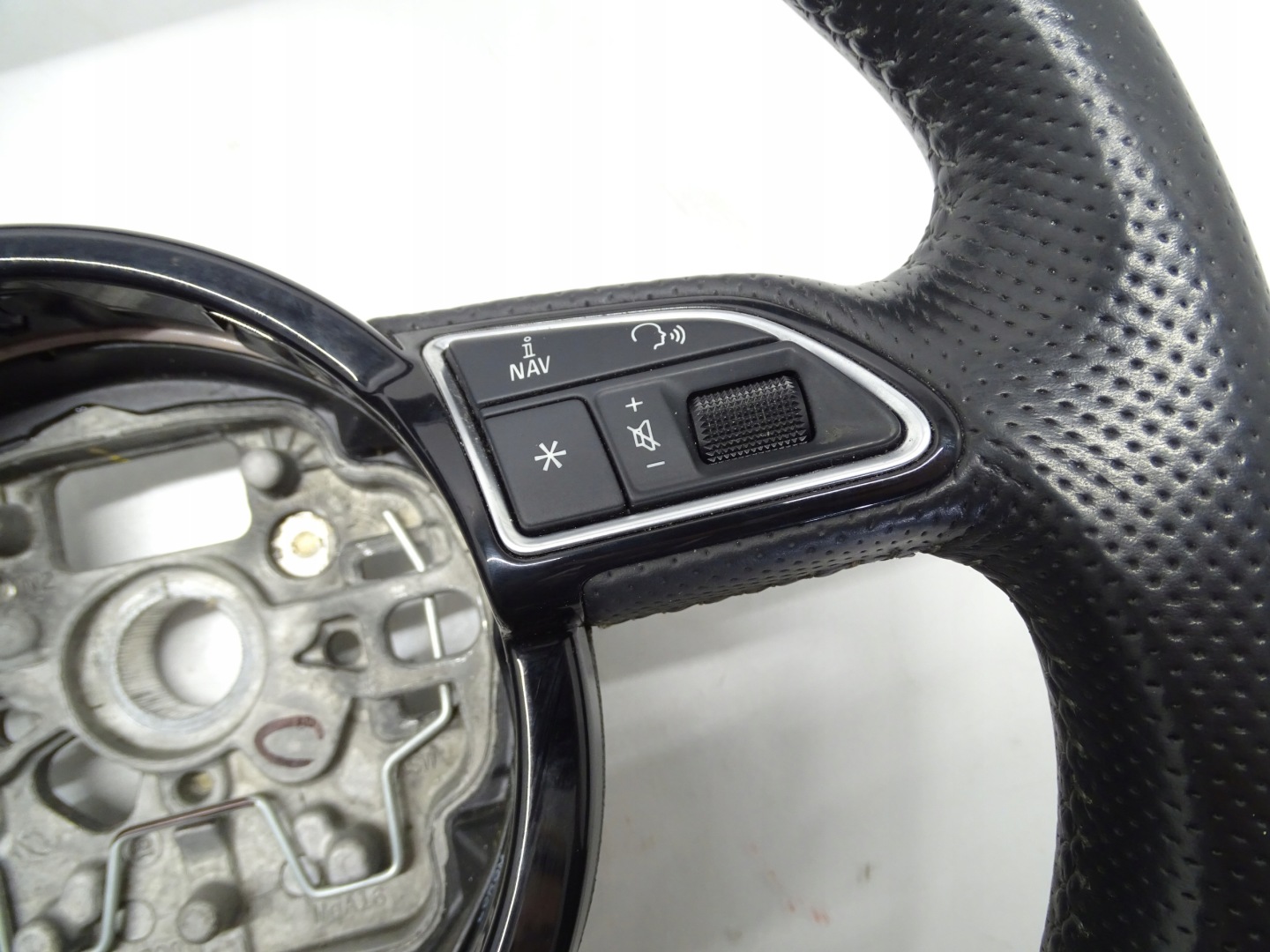 steering wheel, leather with shifting MULTIFUNKCJA AUDI A6 C7 A7 4G 8X0419091M
