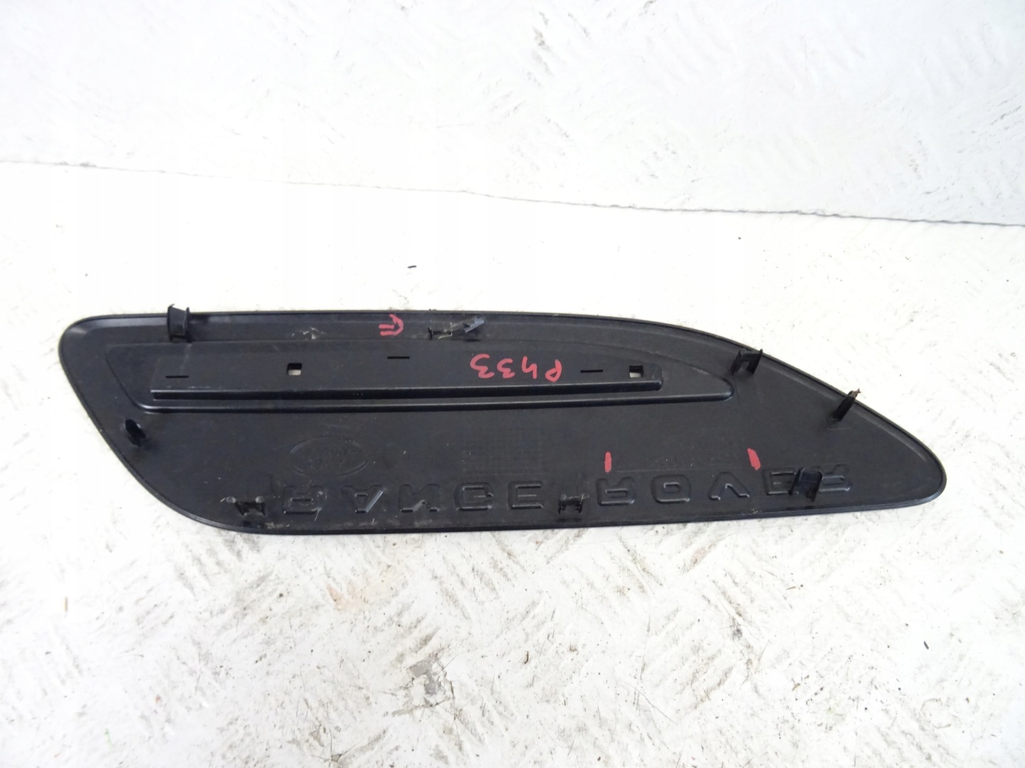 spoiler bonnets right side RANGE ROVER VELAR L560 J8A2-16C628