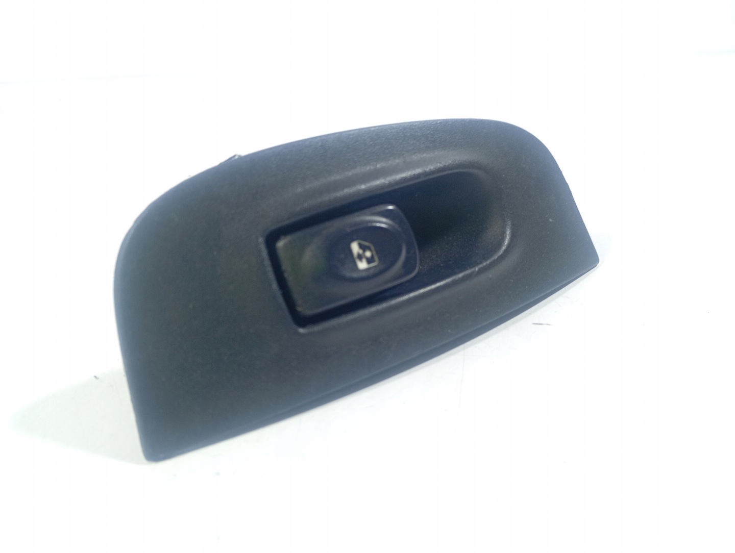 Renault Megane 1 and 95-03 switch switch PANEL of the window right 7700429071