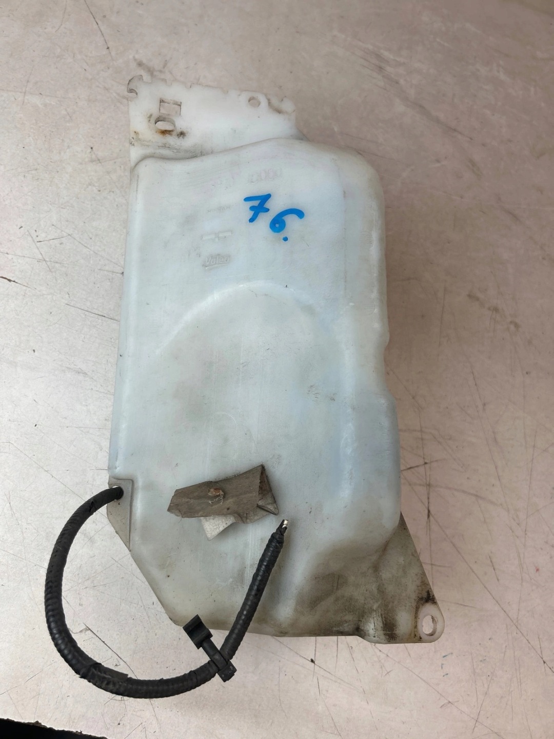 washer fluid tank pump Nissan Qashqai J10