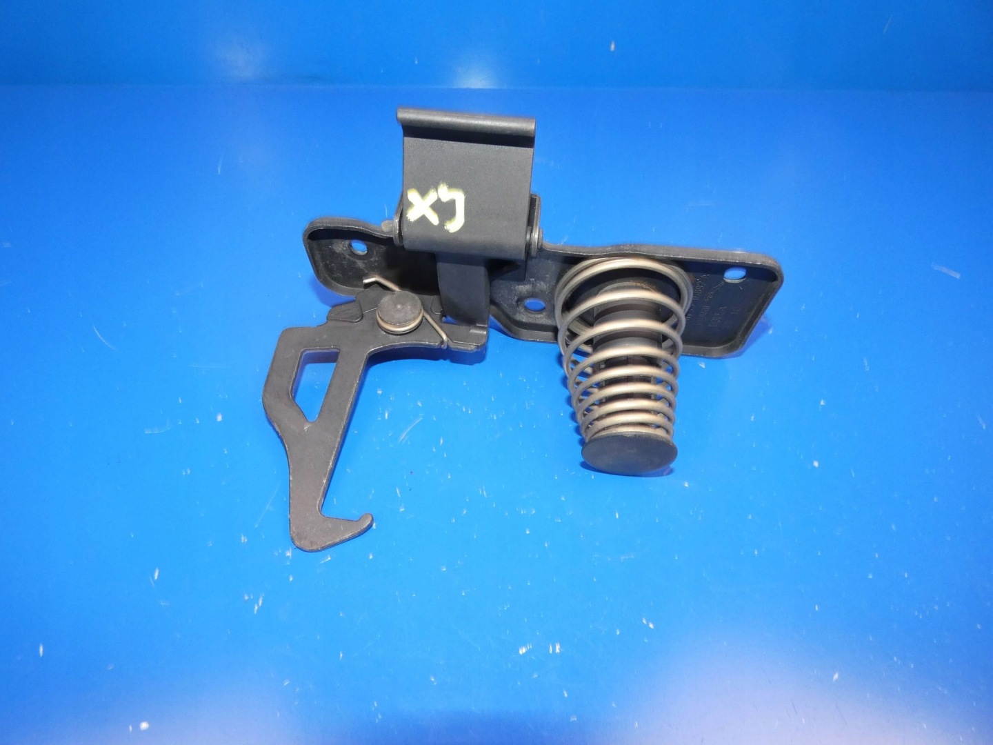 JAGUAR XJ X351 RYGIEL bonnet latch lock