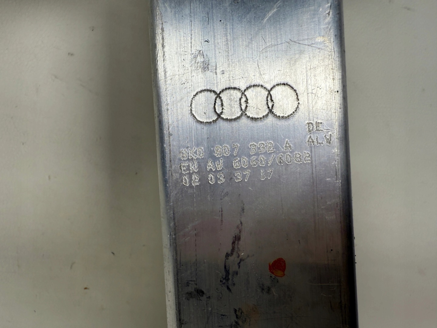 Audi A4 8K beam tip rear part 8K0807332