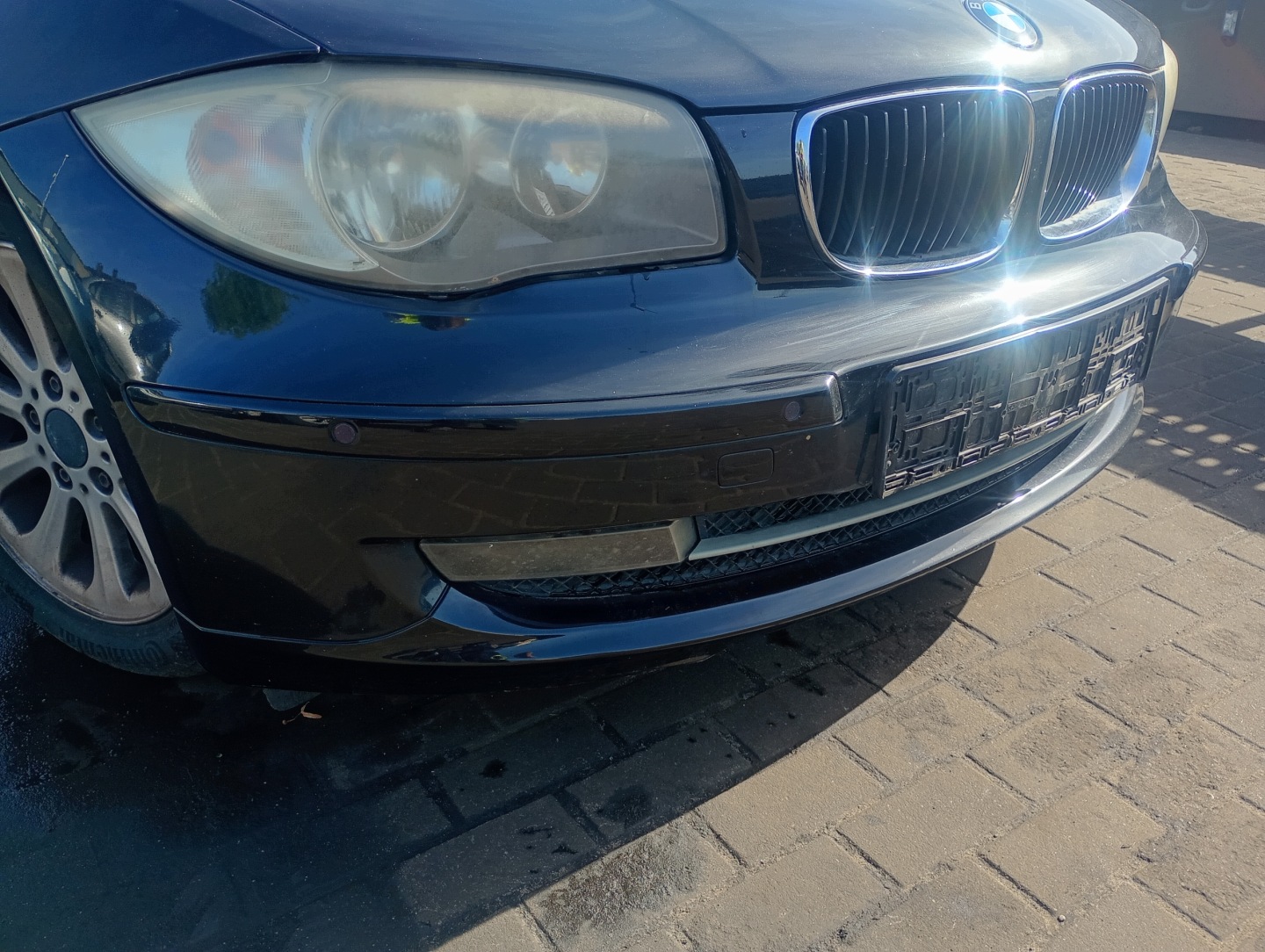 front bumper front z grille radiator BMW 1 and E81 07-11 kod lakieru 475