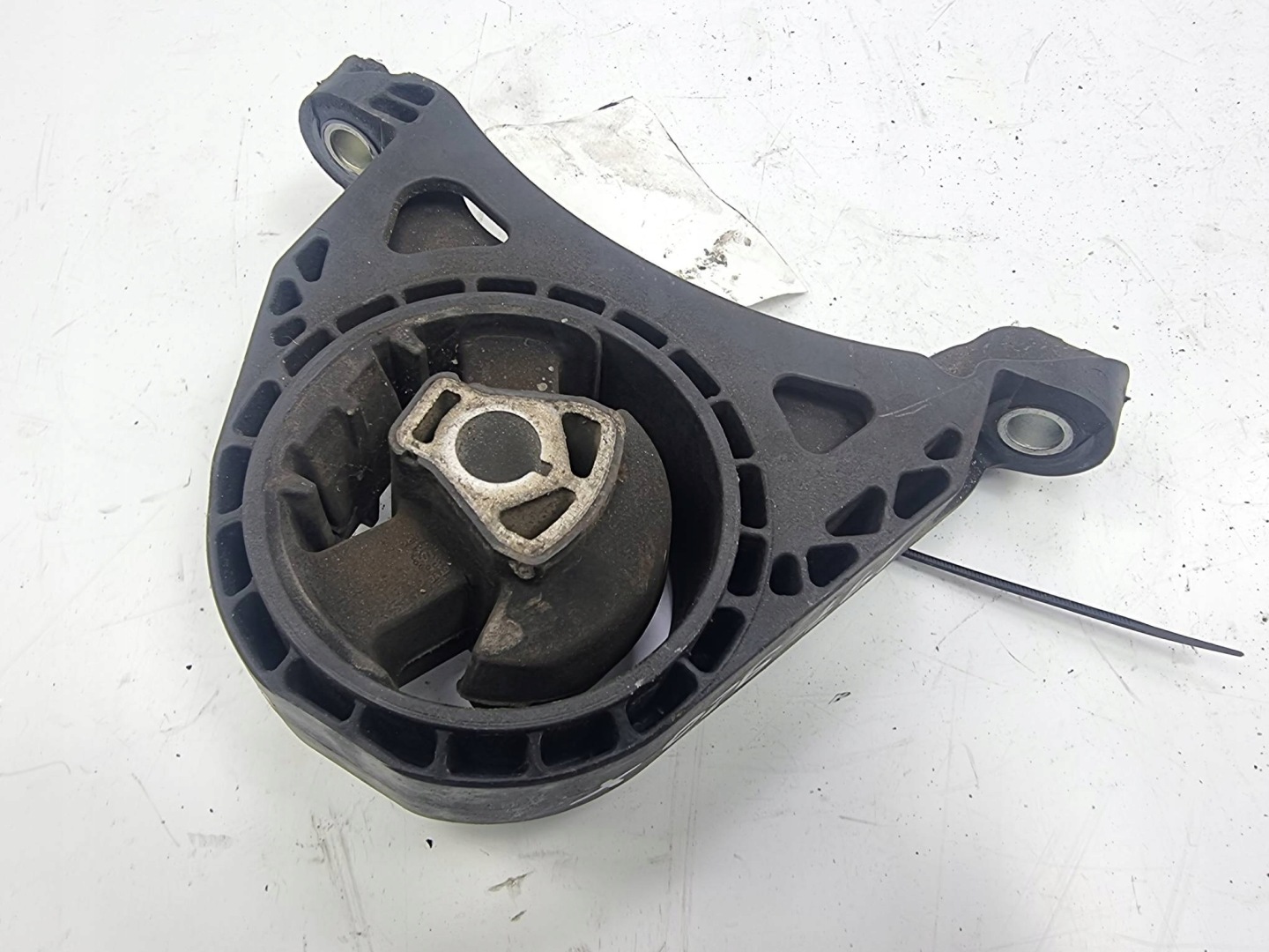 engine mount 13248575 CHEVROLET CRUZE
