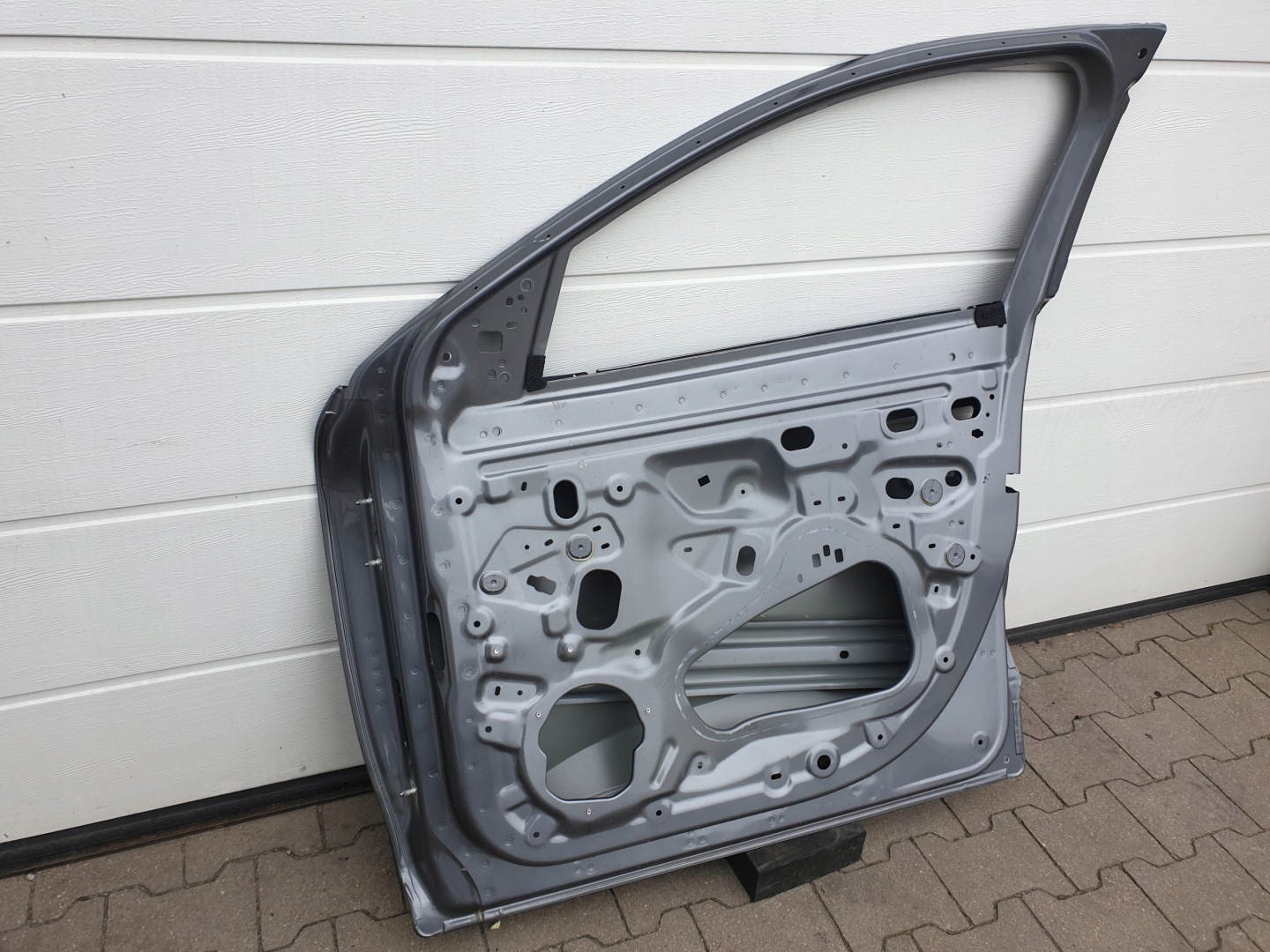 door front front right RENAULT MEGANE E-TECH ELECTRIC 22-25 801528114R