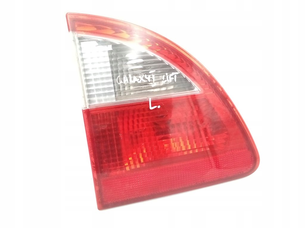 Ford Galaxy lift light left rear to the bonnet