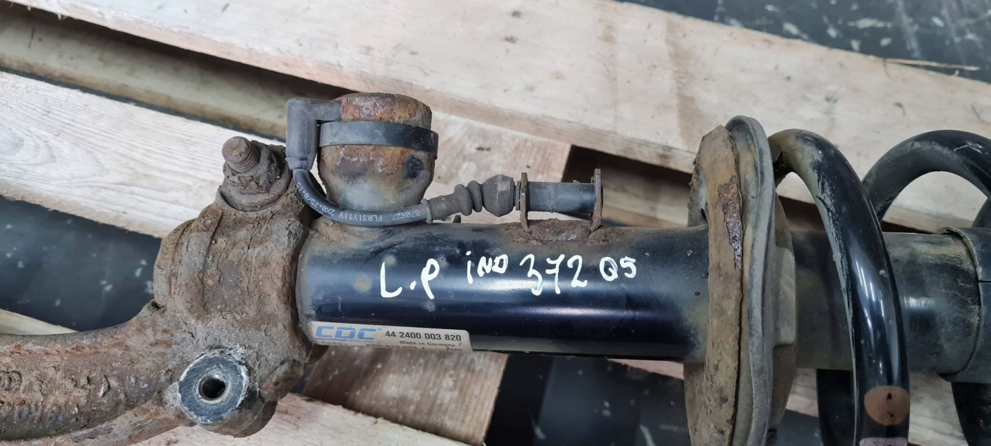 Q5 8R shock absorber left front AKTYWNY 8R0413029J
