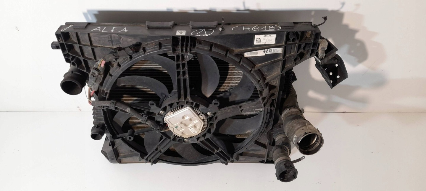 Alfa Romeo Stelvio 2,2D chladič ventilátor obal 50534301 (CH41B)