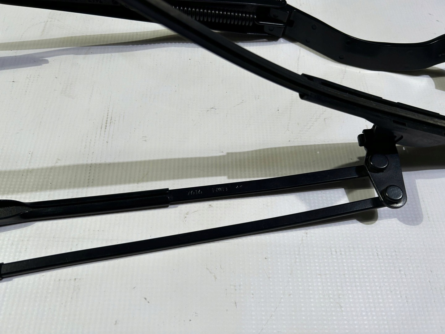 wiper arm komplet Maserati GranTurismo 2008
