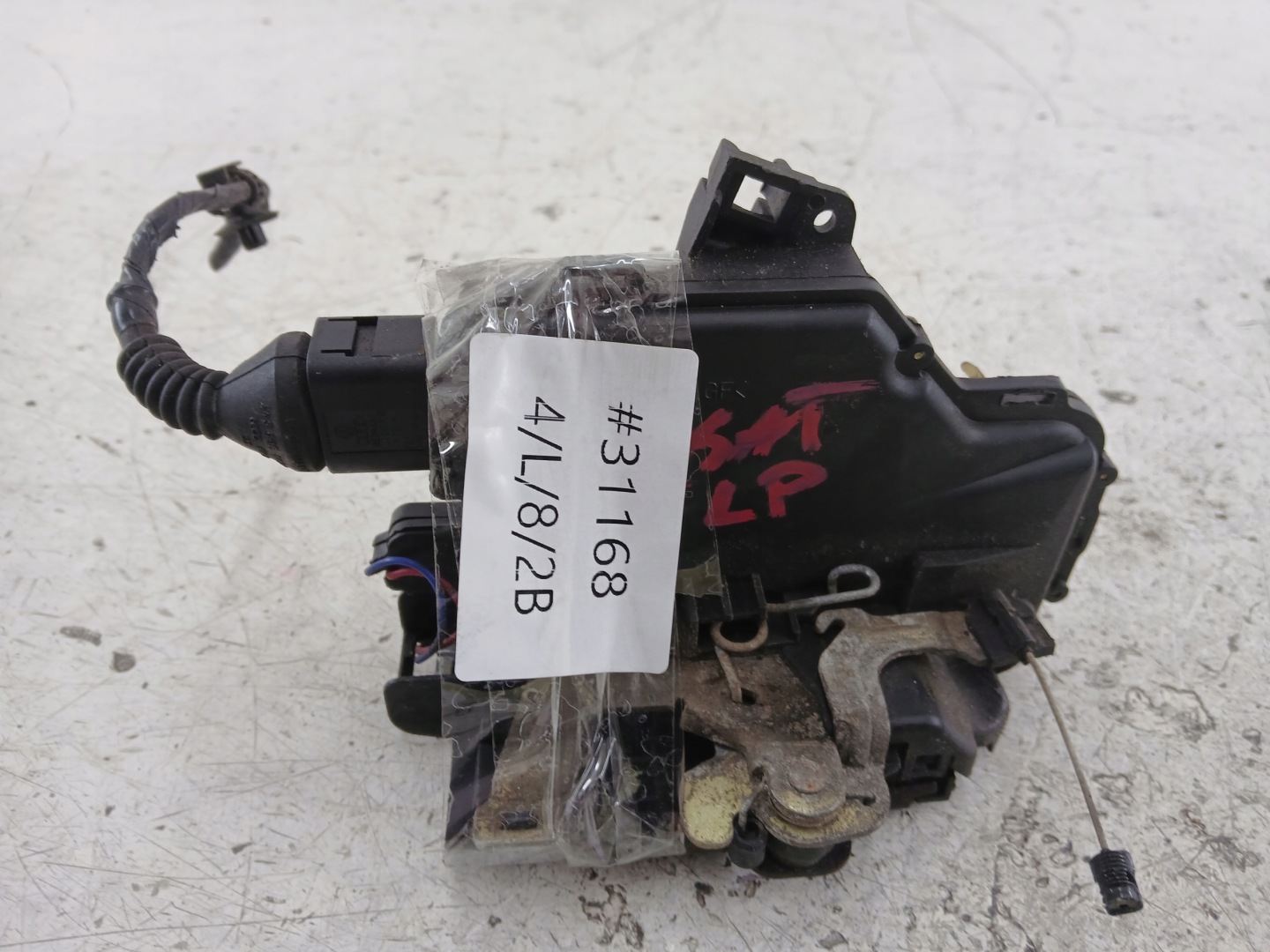 VW PASSAT B5 lock door left front