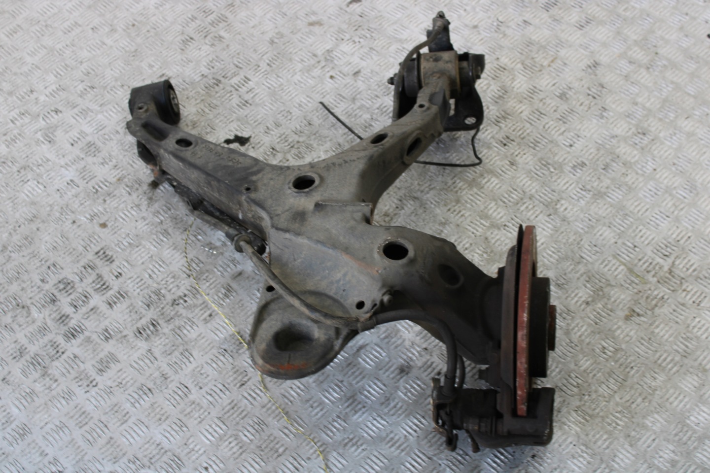 swing arm left rear part TOYOTA PROACE II 2 2018