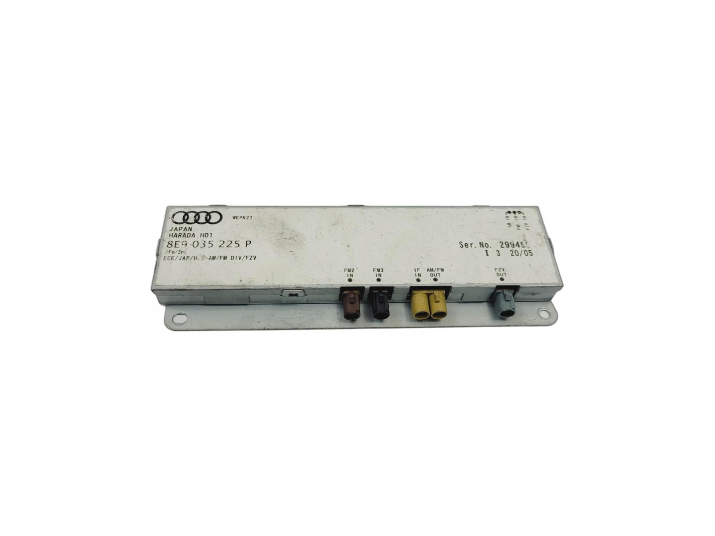 amplifier ANTENY AUDI A4 B7 8E9035225P