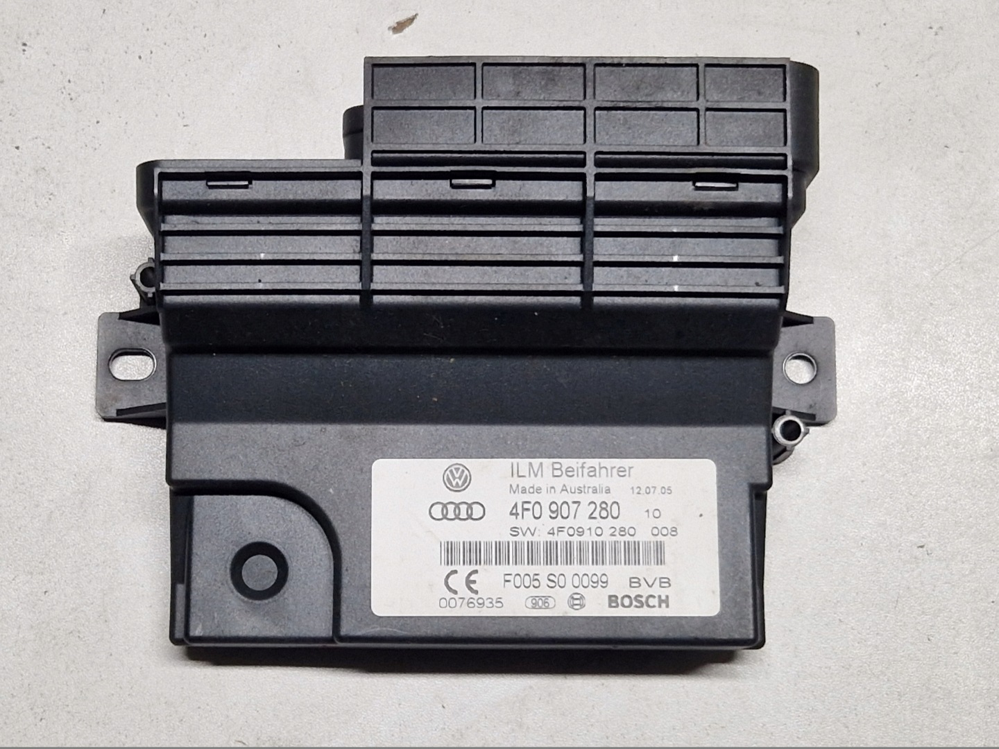 AUDI A6 C6 A6C6 module control unit 4F0907280