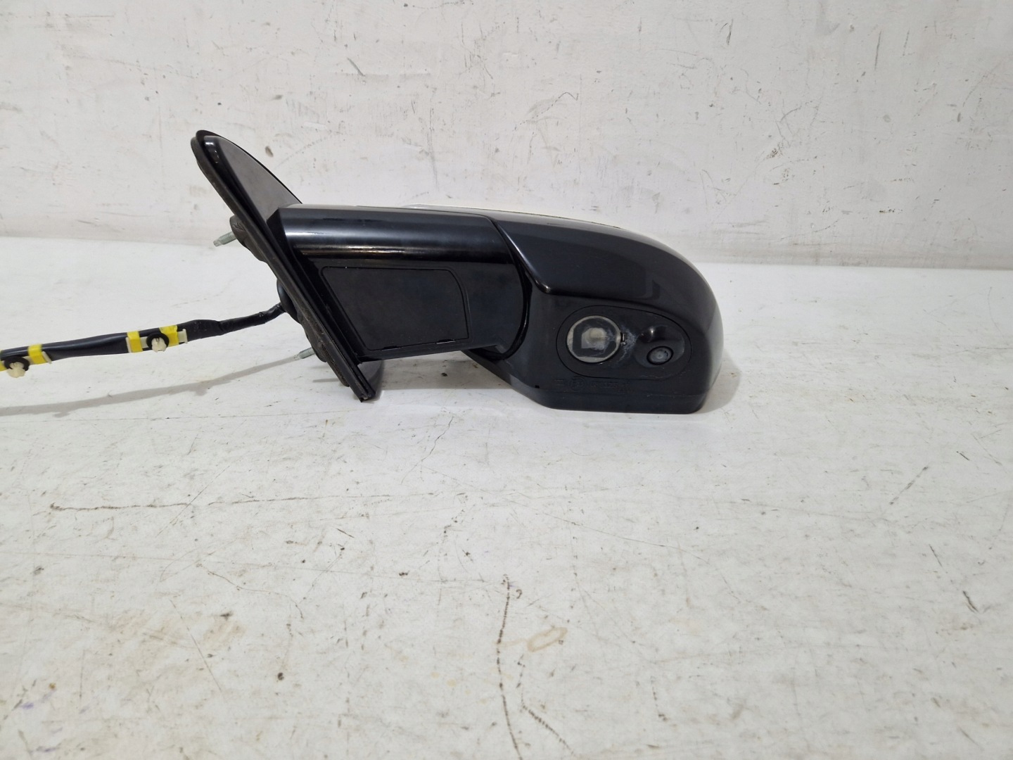 CADILLAC ESCALADE IV 2014 - left mirror KAMERA 17+5 PIN 23200078 GNB