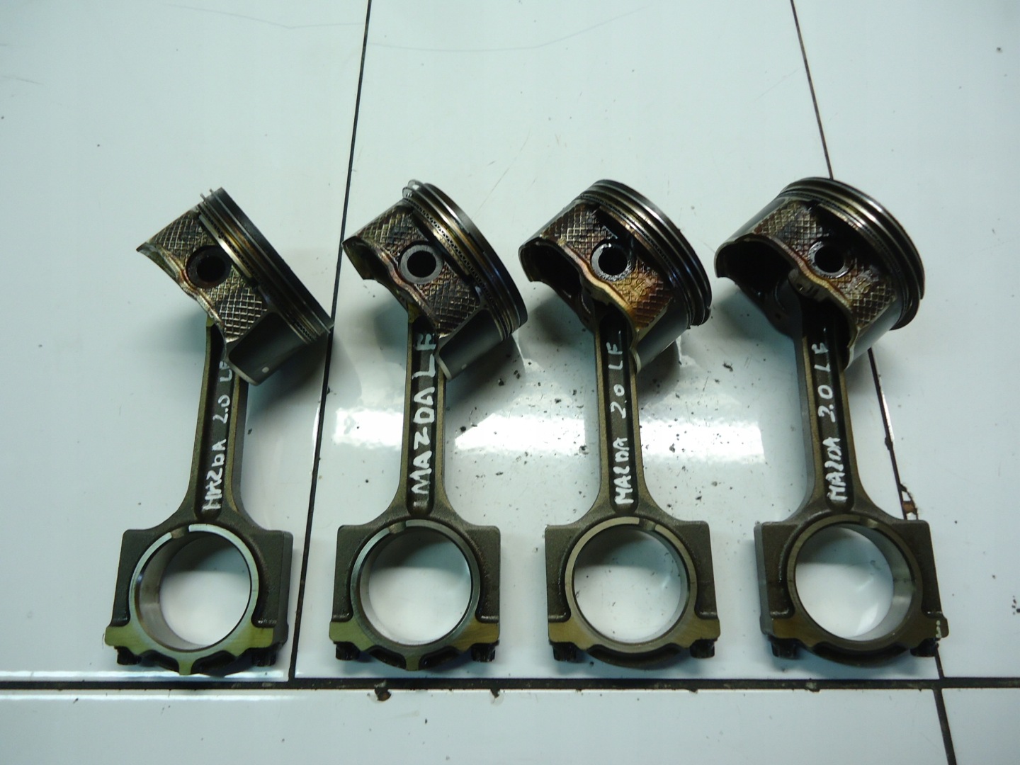 MAZDA 6 2.0 16V LF Piston avec bielle
