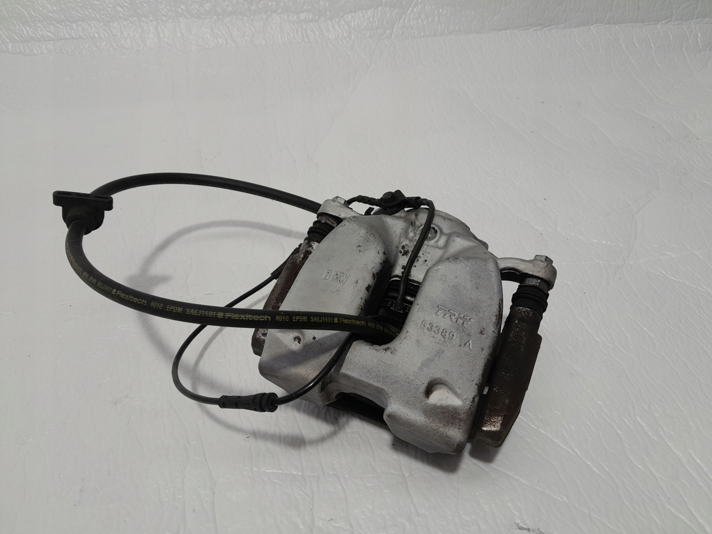 BMW X3 G01 LCI caliper brakes left front 6882253