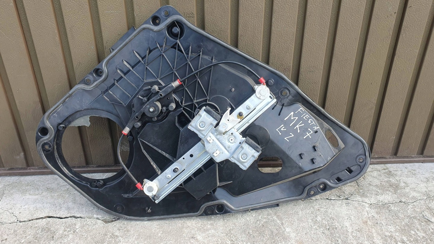Ford Fiesta Mk7 mechanism window regulator left rear part