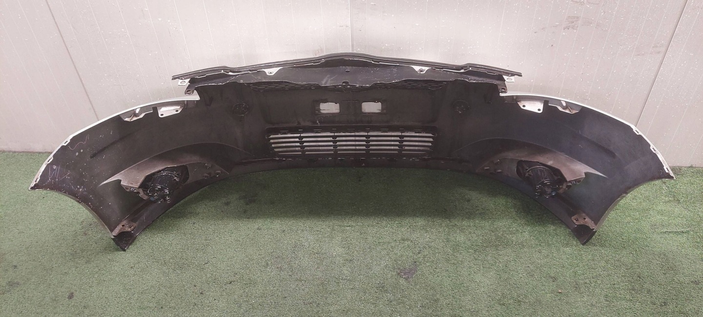bumper front TOYOTA AURIS 06-10 LAK: 1C0