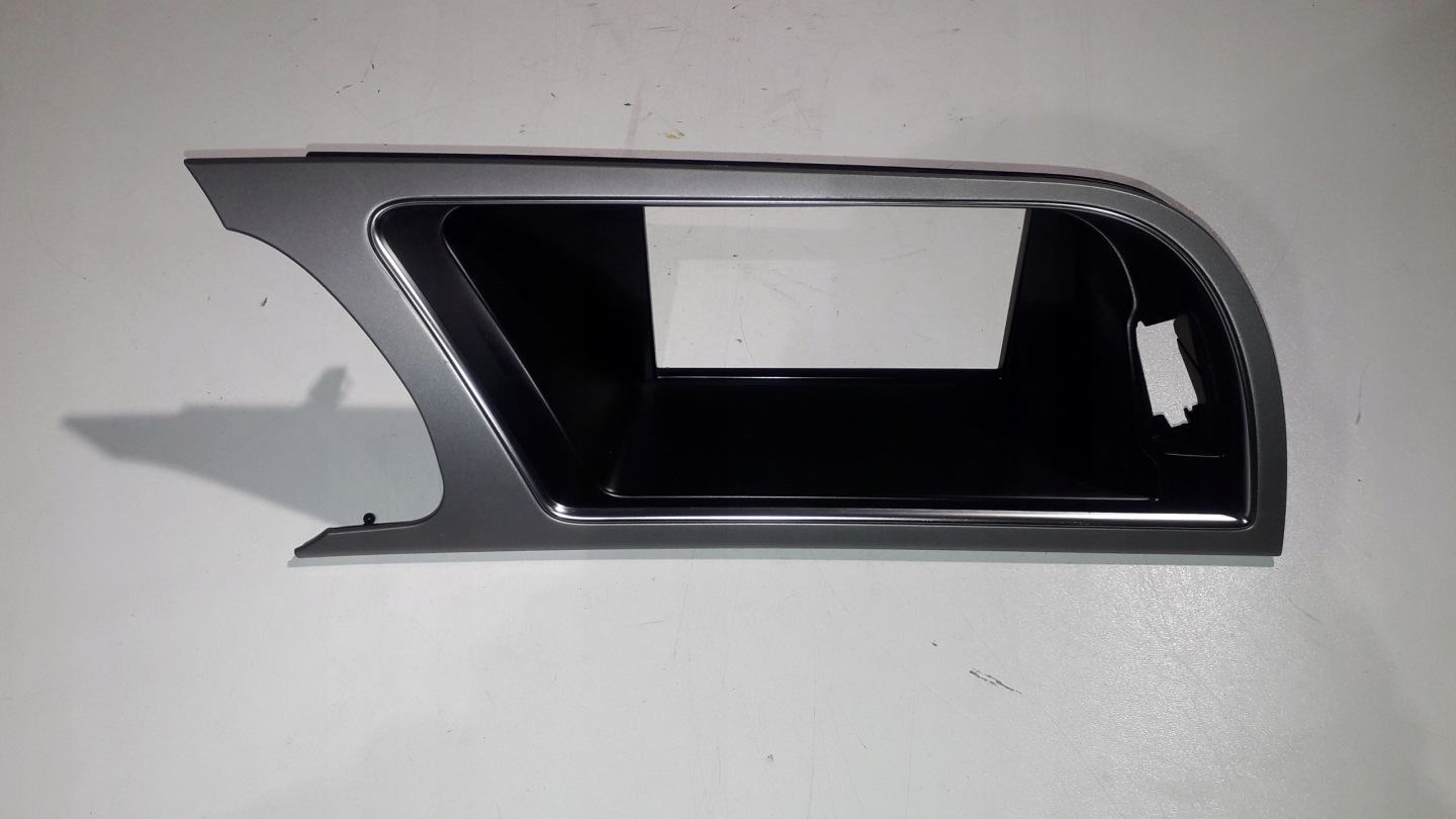RÁM obal WYSWIETLACZA AUDI A5 8T1857186