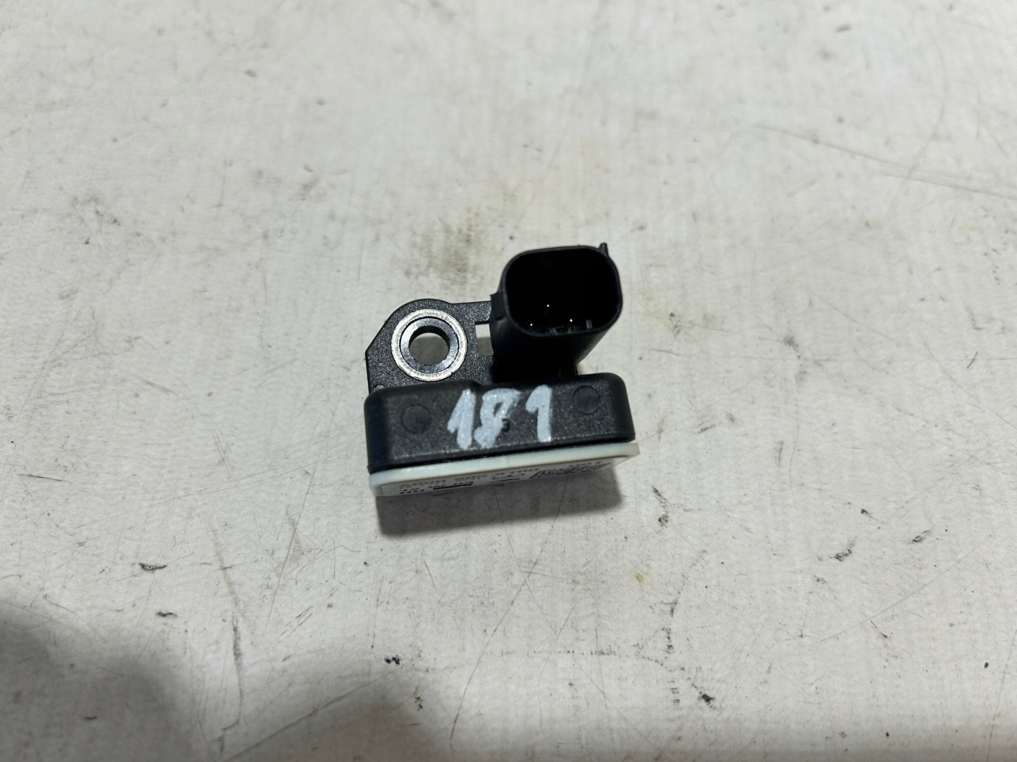impact sensor MERCEDES ML W166 0009058100