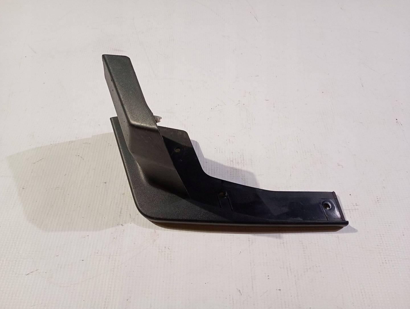 moulding nadkola mudguard flap cover right front Dodge RAM 1500 2019