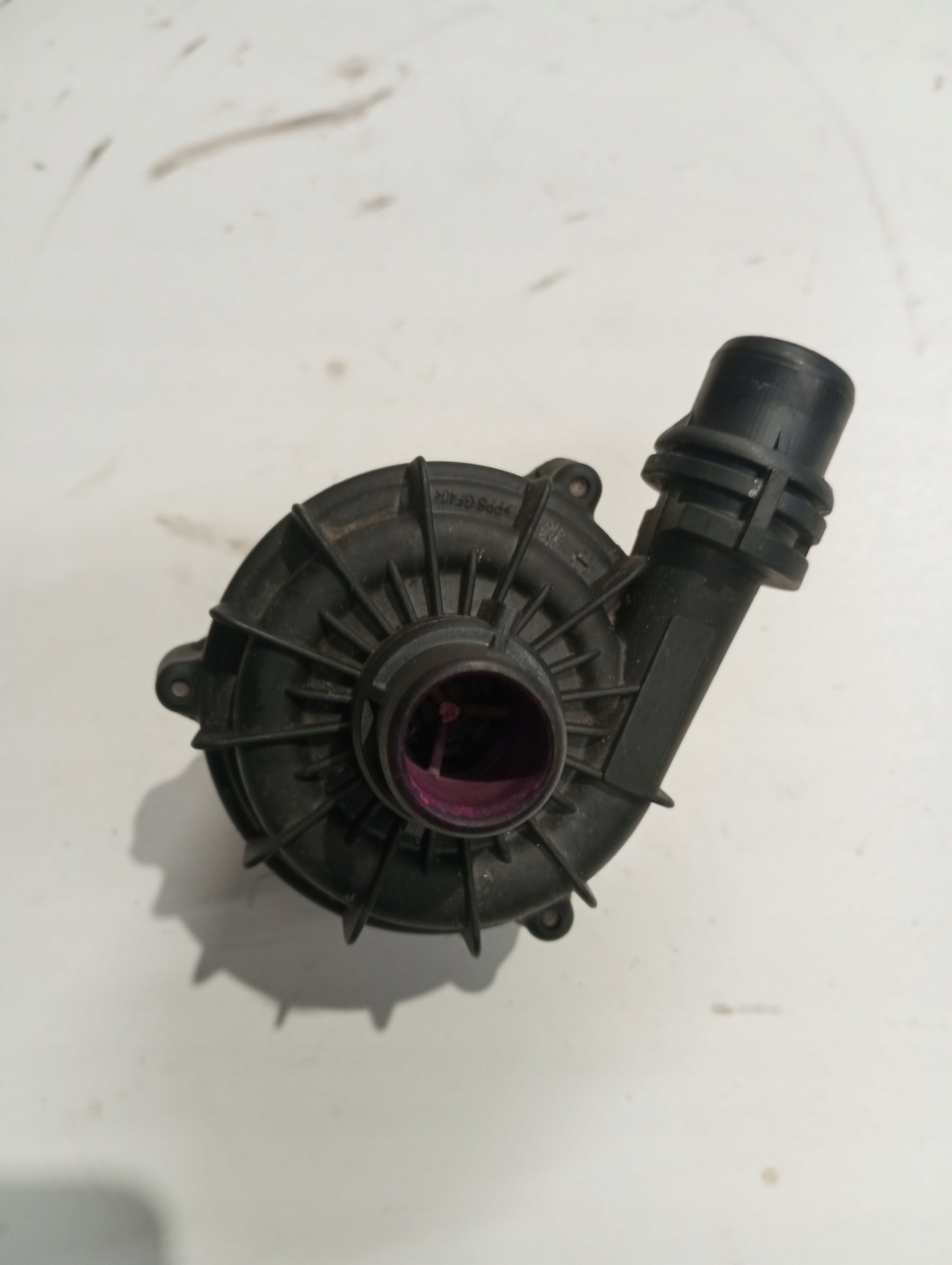 water pump LAND ROVER JAGUAR M8E2-8501-DB