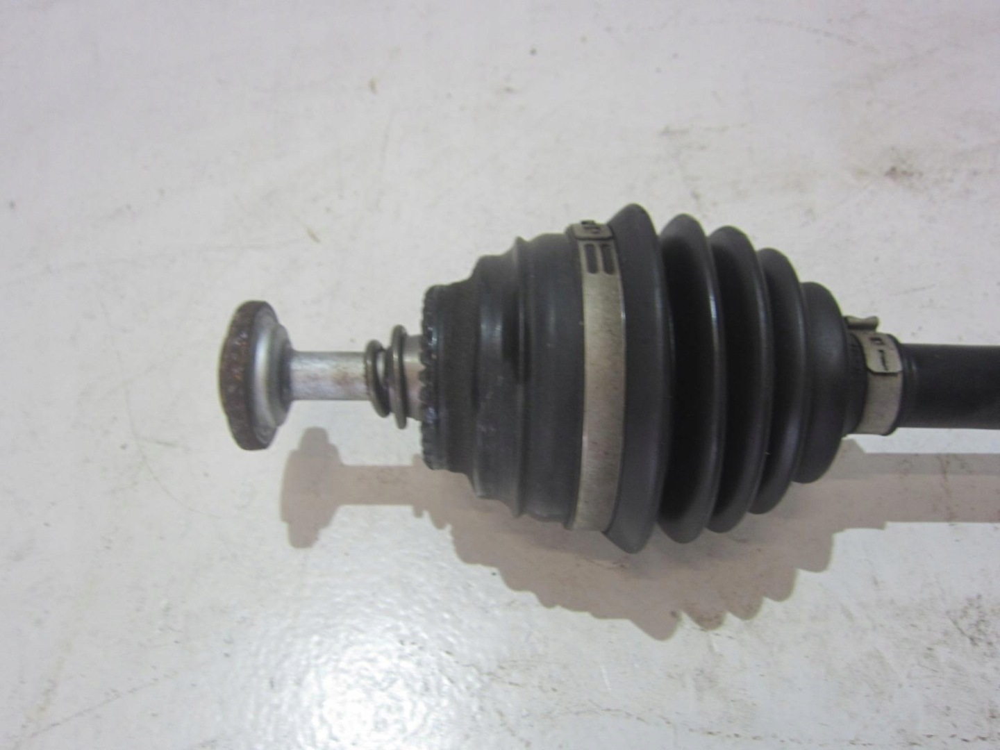 BMW F30 328XI XDRIVE semi-axis left front 7597693